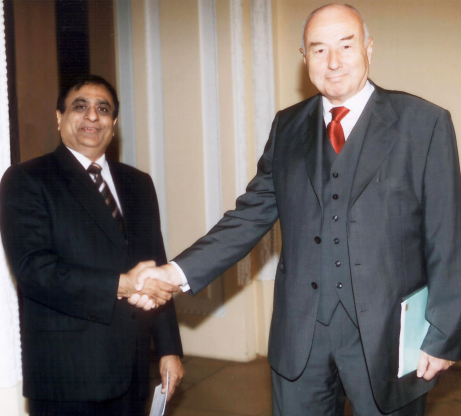 Dr. Rohit Shah with Dr. Wolfgang Wahl